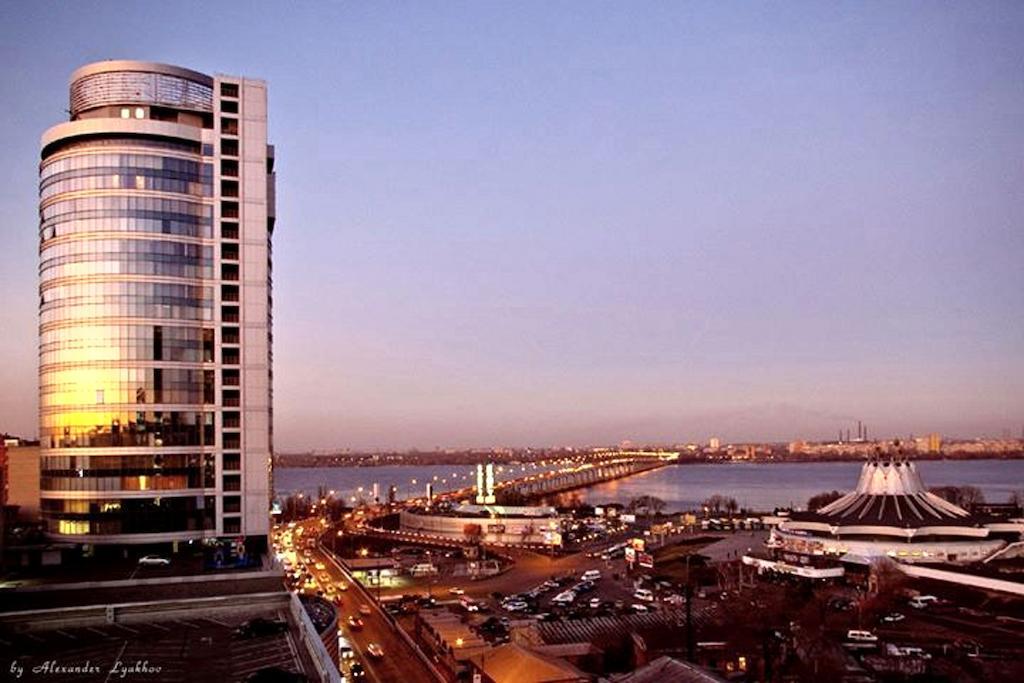 Staybridge Mini-Hotel In Most City Panoramic River View Dnipro Exterior foto